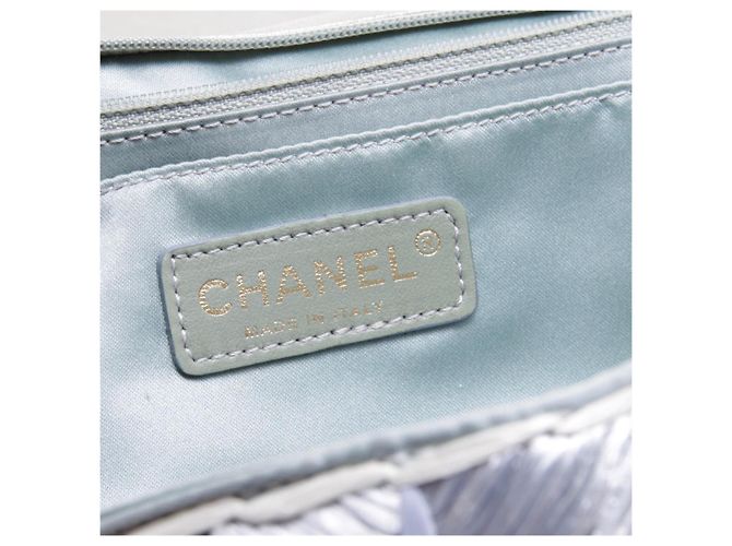 Borsa Chanel con patta pastello Gold hardware - vista 4