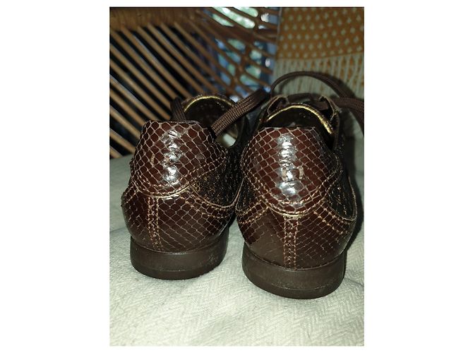 Louis Vuitton Schnürschuhe Braun - Ansicht 2