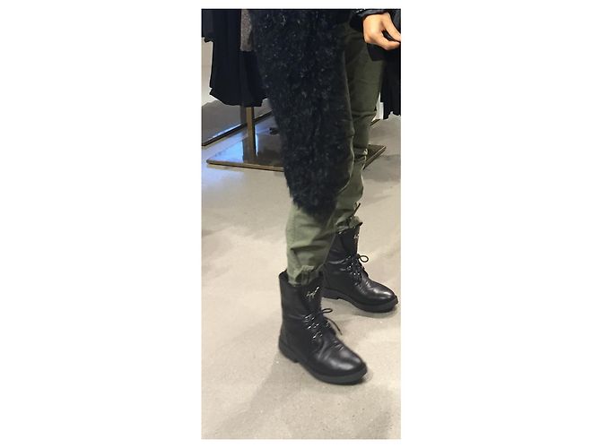 Stivaletti combat stringati Giuseppe Zanotti in pelle nera Nero - vista 5