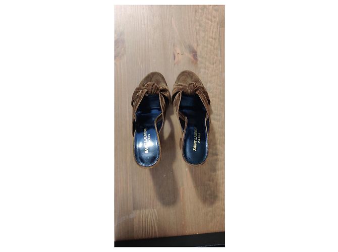 Salones marrones con acabado cachemir de Saint Laurent Castaño Negro - vista 3
