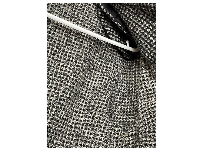Chanel Jacke aus schwarzem Tweed Größe 40 - Ansicht 8