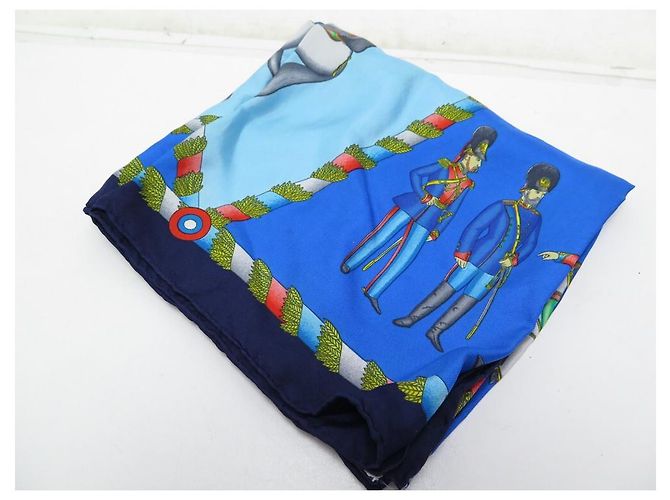 Hermès SCIARPA VINTAGE HERMES L'ESERCITO IMPERIALE RUSSO DI 1816 alla 1916 carré 90 soie Blu - vista 7