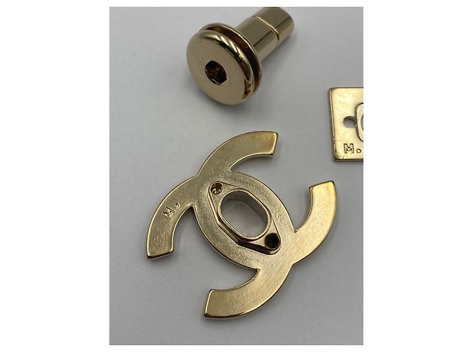 CHANEL chiusura  CC turnlock dorata D'oro - vista 5