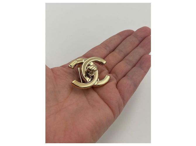 CHANEL chiusura  CC turnlock dorata D'oro - vista 7