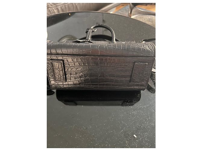 Yves Saint Laurent Borsa Nano Day Nera in Pelle Coccodrillo Nero - vista 10