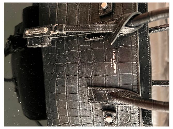 Yves Saint Laurent Borsa Nano Day Nera in Pelle Coccodrillo Nero - vista 12