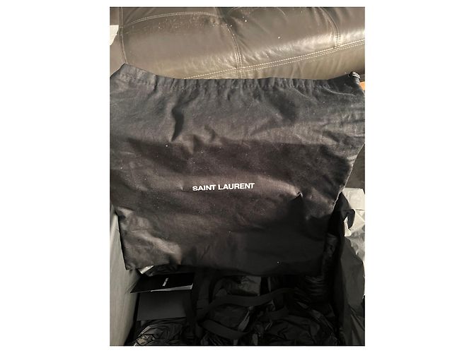 Yves Saint Laurent Borsa Nano Day Nera in Pelle Coccodrillo Nero - vista 8