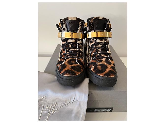 Sneakers alte Giuseppe Zanotti leopardate in pelle di vitello marrone - vista 2