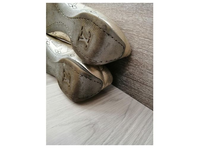 Louis Vuitton Schnürschuhe Golden - Ansicht 10