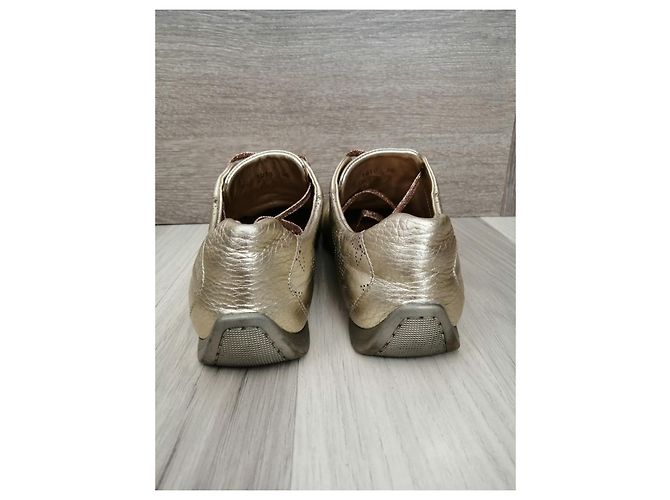 Louis Vuitton Schnürschuhe Golden - Ansicht 7
