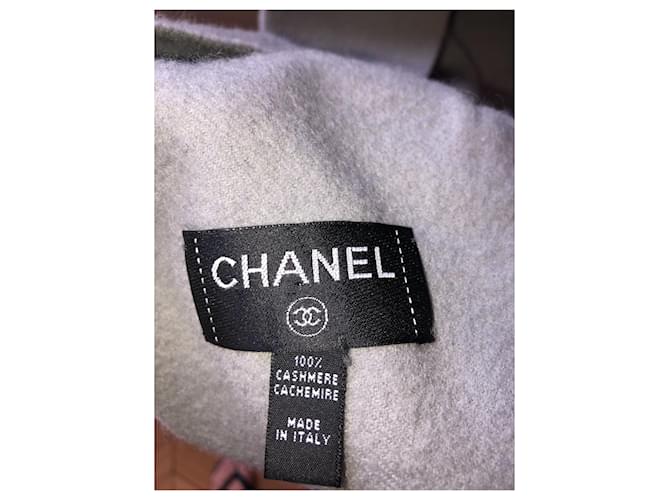 Sciarpa Chanel in cashmere grigio - vista 4