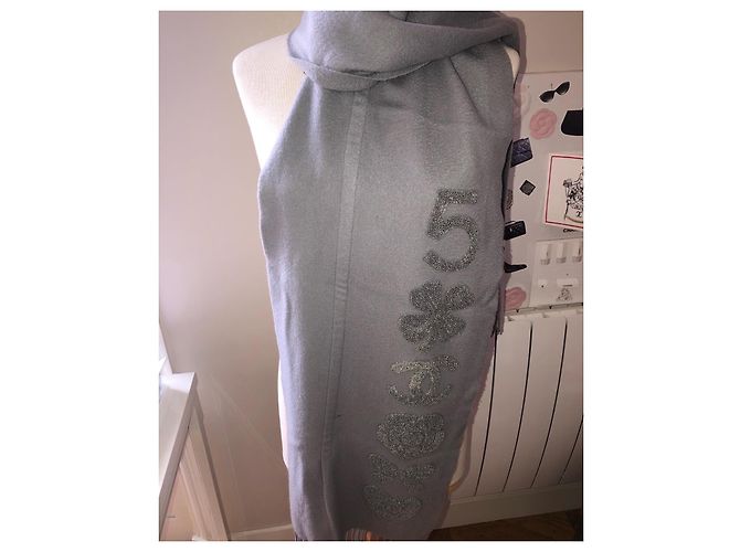 Sciarpa Chanel in cashmere grigio - vista 8