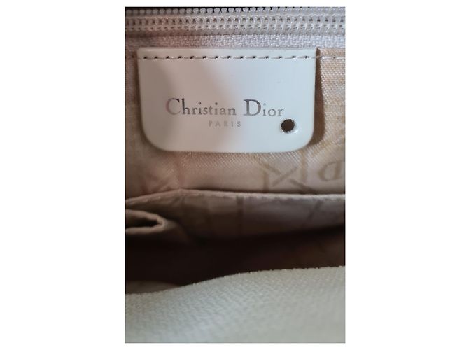 Bolso Christian Dior de charol color eggshell Blanco roto - vista 7