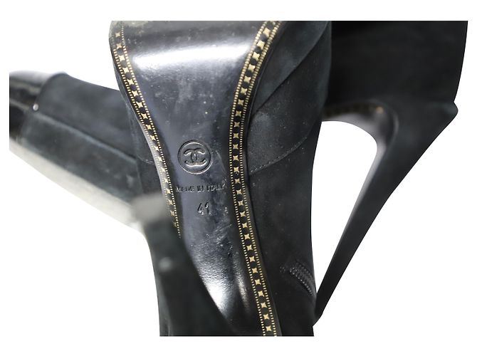 Botines con plataforma y puntera en charol en ante negro de Chanel - vista 6