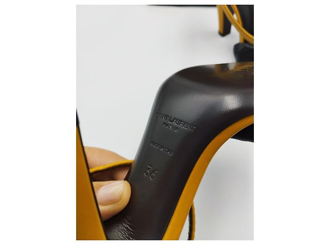 Sandali Saint Laurent Le Maillon in pelle marrone chiaro - vista 4