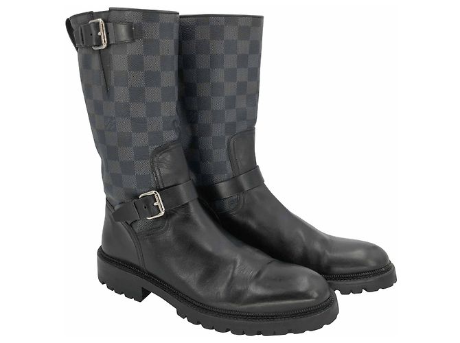 Louis Vuitton boots in graphite damier Grey - view 2