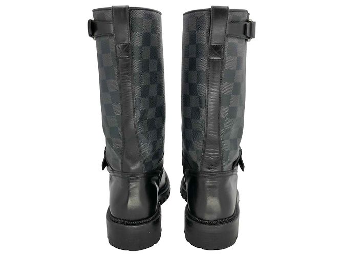 Louis Vuitton boots in graphite damier Grey - view 4