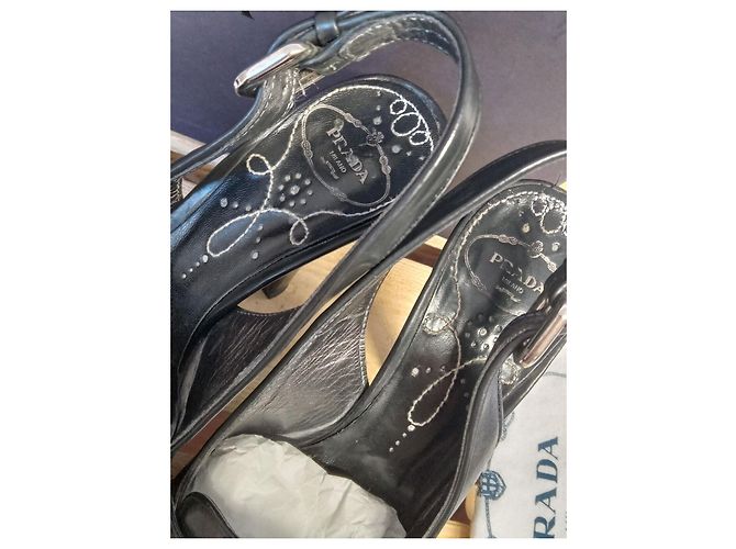 Chanel Prada Daisy in pelle ricamata nera Nero - vista 9