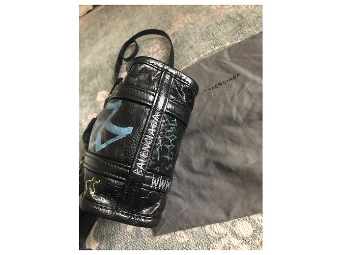 Borsa a mano Balenciaga Graffiti in pelle nera Moyen Nero - vista 3