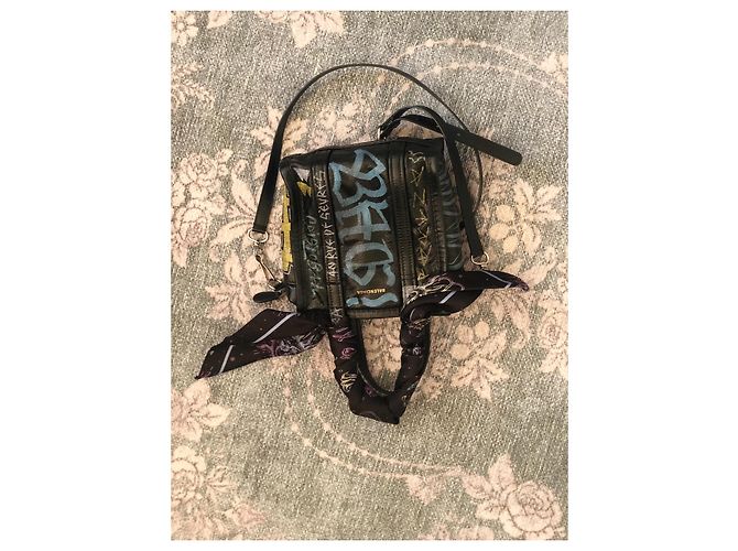 Borsa a mano Balenciaga Graffiti in pelle nera Moyen Nero - vista 4