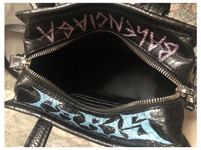 Borsa a mano Balenciaga Graffiti in pelle nera Moyen Nero - vista 9