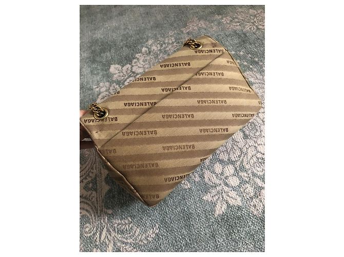 Borsa a mano Balenciaga BB Chain Beige in tela - vista 5