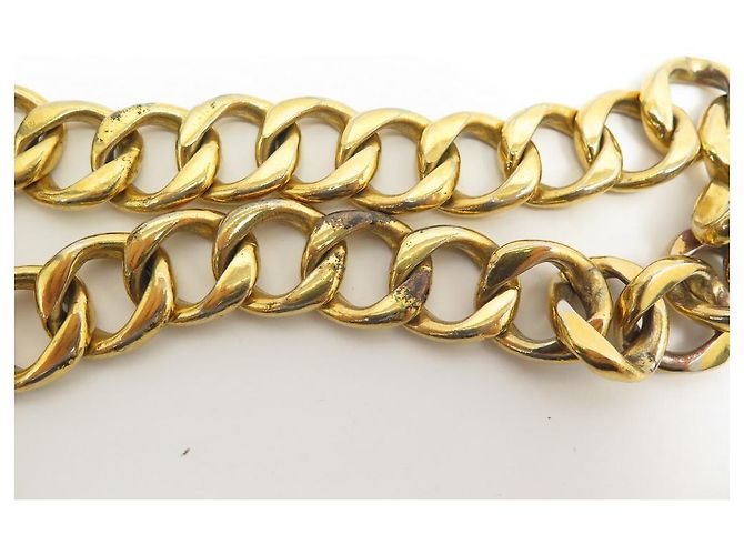 Medaillon CINTURA VINTAGE CHANEL CATENA MEDAGLIONE CC T90 DA CASTELLANO 1984 cintura D'oro - vista 4