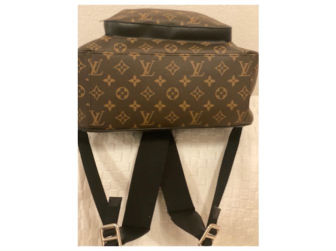 Slender Louis Vuitton Zaino JOSH. Marrone - vista 6