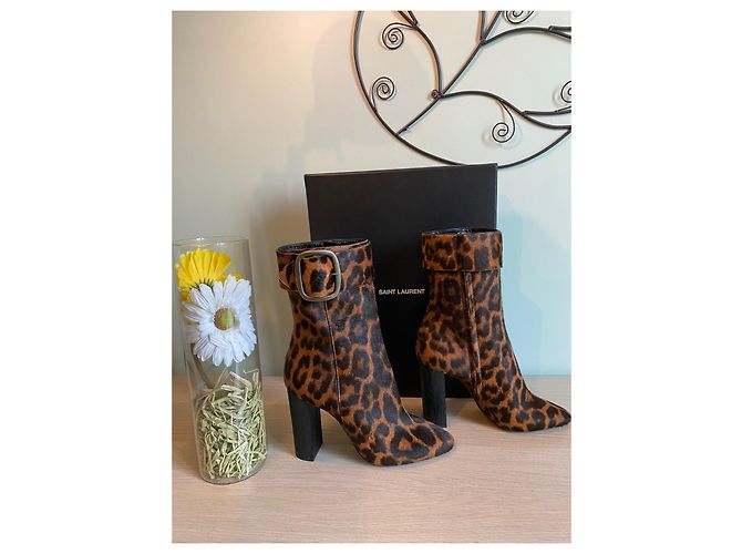 Yves Saint Laurent Botines Saint Laurent modelo Joplin en ante estampado leopardo sin estrenar Estampado de leopardo - vista 3