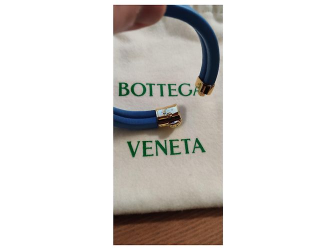 Bottega Veneta cinturino in pelle celeste e oro Blu chiaro Gold hardware - vista 7