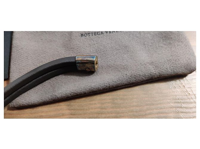 Bracciale Bottega Veneta in pelle nera e oro Nero D'oro - vista 4