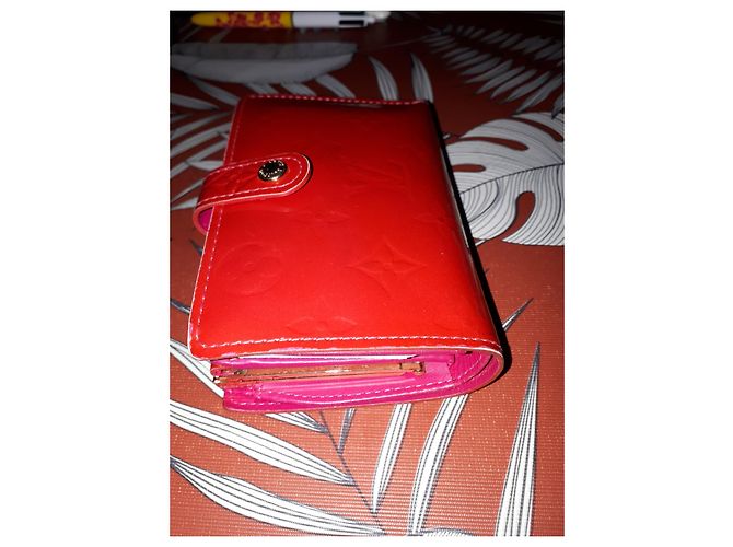 Louis Vuitton Zippy Geldbörse Rot Lackleder - Ansicht 8