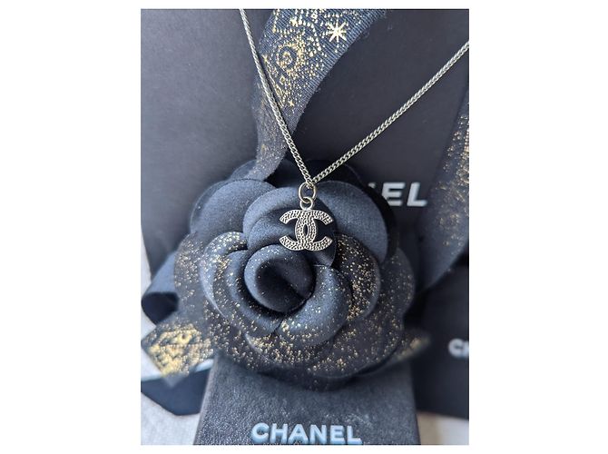 Chanel CC B10V logo classico intramontabile cofanetto per collana in cristallo docs Argento - vista 2