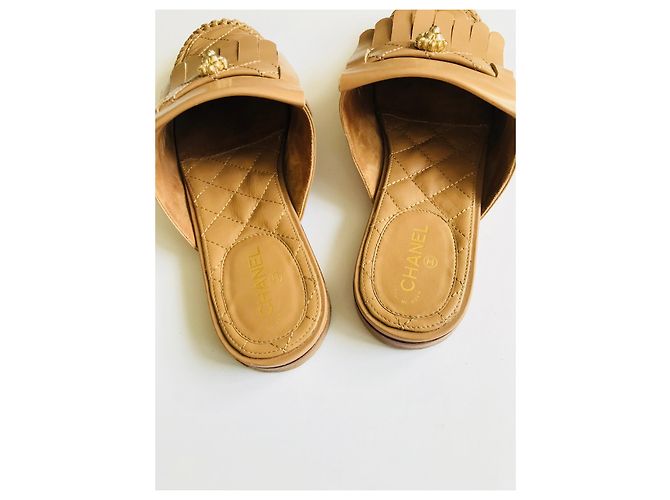 Mule Chanel in pelle trapuntata beige - vista 11