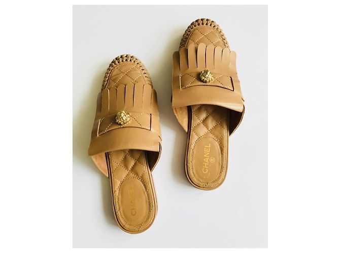Mule Chanel in pelle trapuntata beige - vista 12