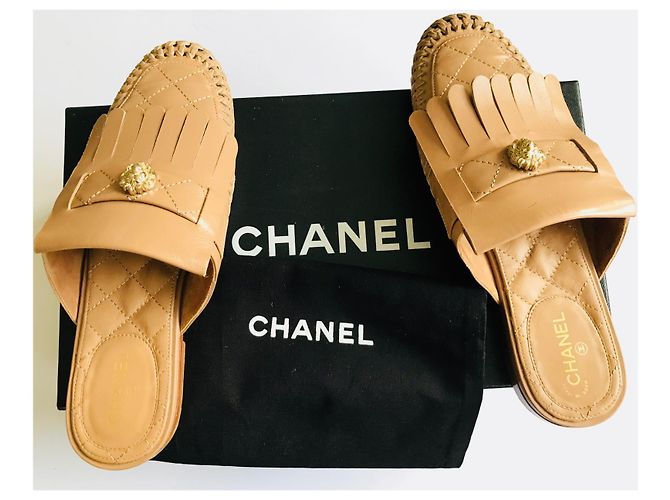 Mule Chanel in pelle trapuntata beige - vista 17