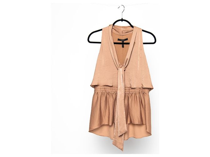 Bcbg Max Azria Celline Blusa sem mangas com peplum e gola amarrada Avelã - vista 2