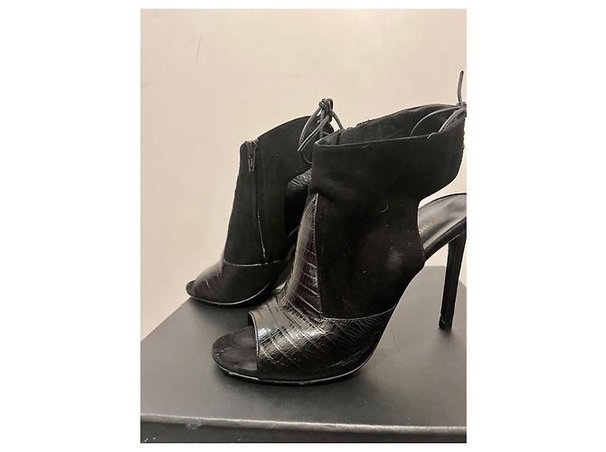 Saint Laurent Jane tacchi con allacciatura e goffratura Nero - vista 7