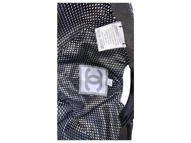 EXCELENTE Y AUTÉNTICA GORRA CHANEL SPORT EN VINILO NEGRO T.l - vista 5