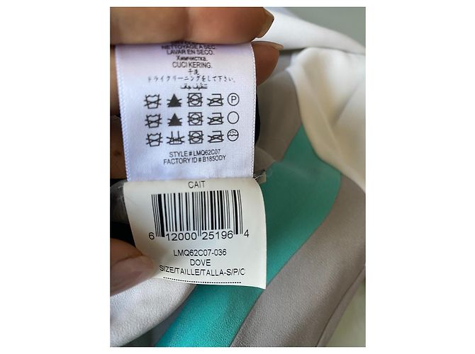 Bcbg Max Azria BCBGMaxazria Landebahn CAIT LMQ62C07 - 36 DOVE mittellanges Kleid Grau - Ansicht 9