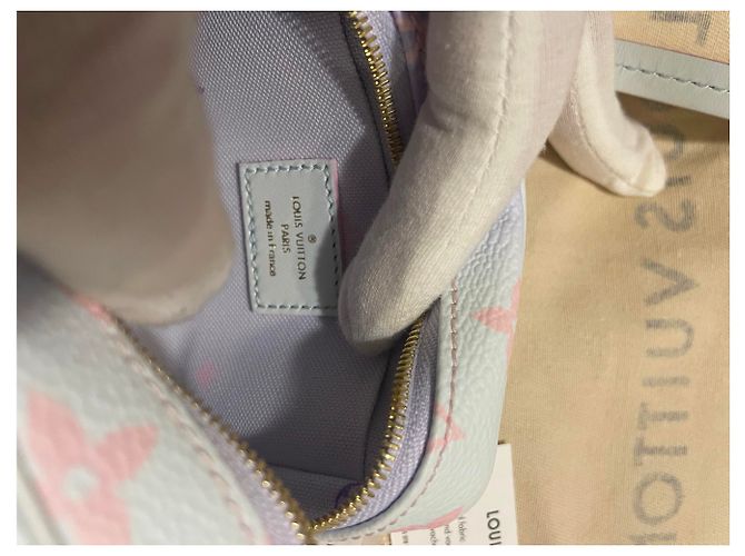Louis Vuitton Wapity Monogram Case Pastel Colors Pink Multiple colors Purple Light blue - view 5