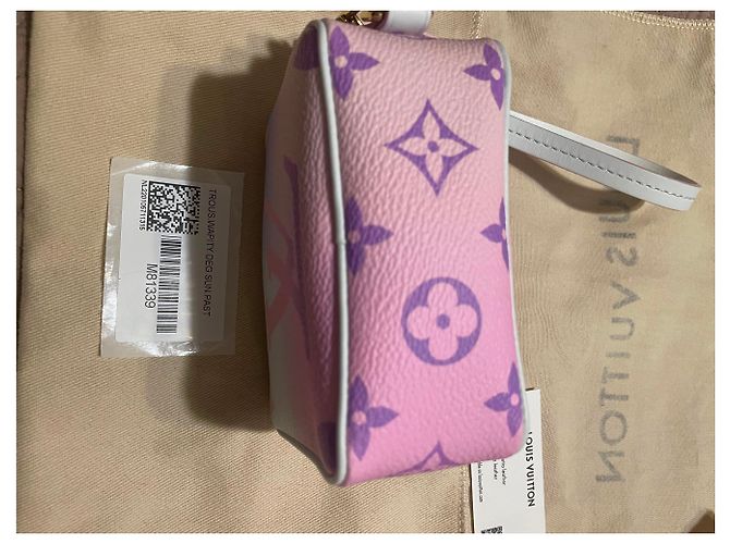 Louis Vuitton Wapity Monogram Case Pastel Colors Pink Multiple colors Purple Light blue - view 6