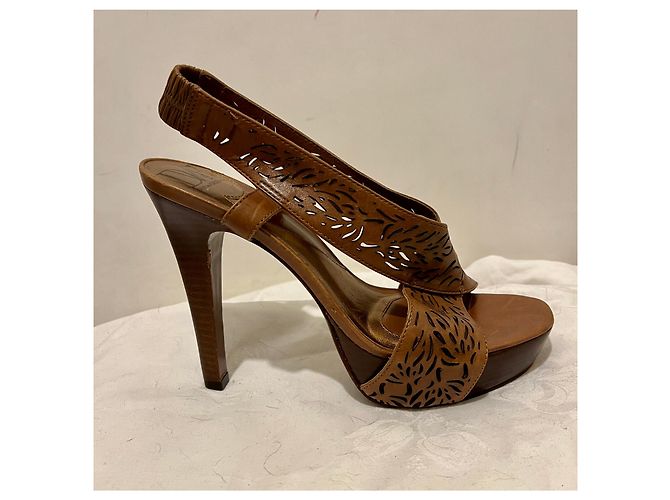 Diane Von Furstenberg Sandali DvF Iris in pelle di capra tagliata al laser Marrone - vista 2
