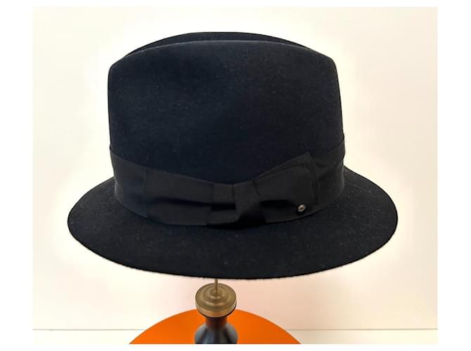 HERMÈS: Cappello da uomo modello "FUNK". Blu navy - vista 2