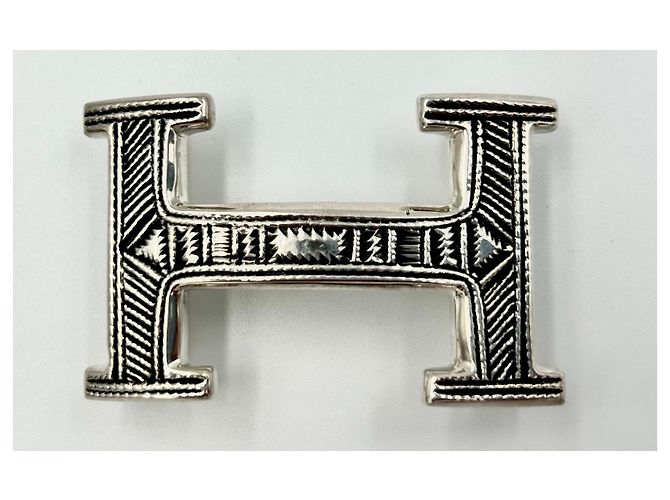 Hermès HERMES: Seltene, handgravierte TOUAREG-Gürtelschnalle aus massivem Silber 32 MM - Ansicht 2
