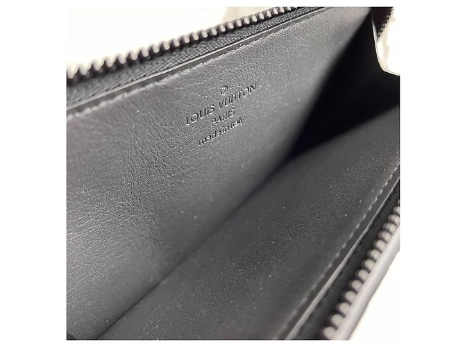 Louis Vuitton Portefeuille Ibrido Nero - vista 14