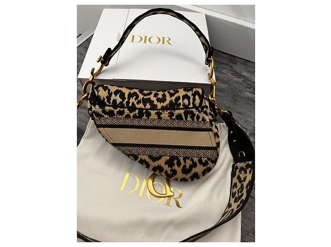 Christian Dior, Borsa Dior SADDLE ricamo leopardo Mizza modello grande new luxury - vista 7