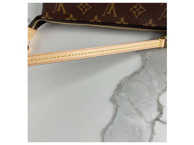 Pochette accessori Louis Vuitton Nm Marrone - vista 10