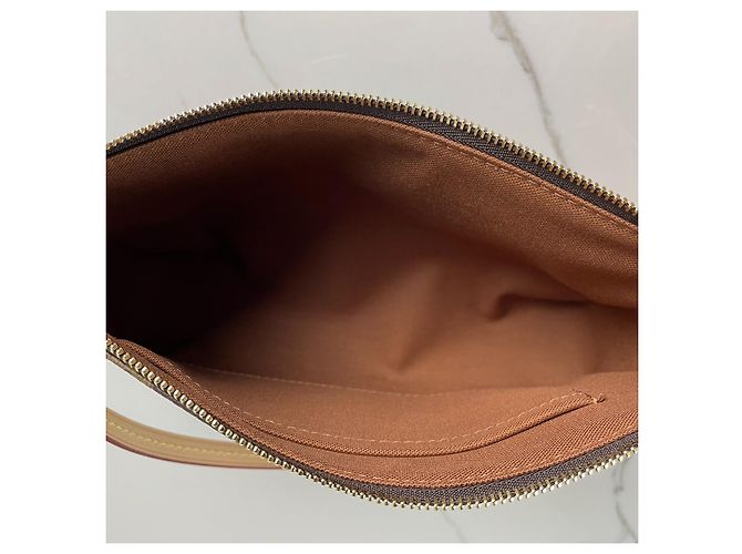 Pochette accessori Louis Vuitton Nm Marrone - vista 13