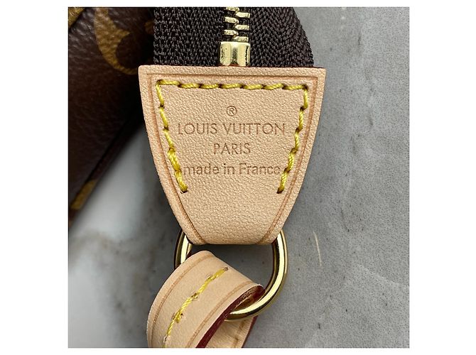 Pochette accessori Louis Vuitton Nm Marrone - vista 4